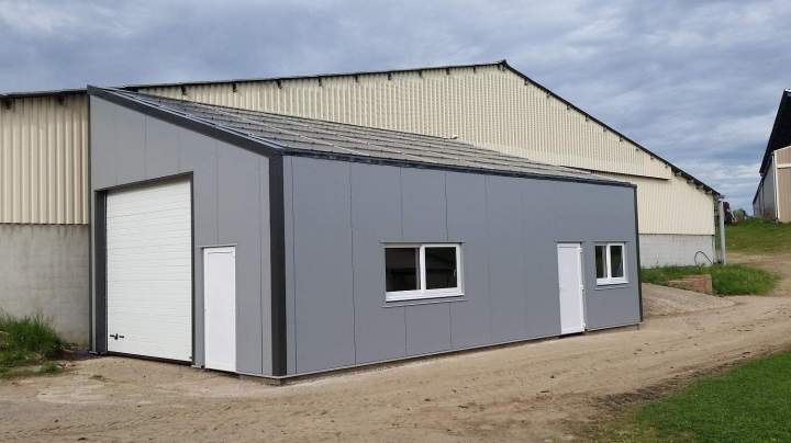 Bâtiment agricole avec photovoltaïque Puy-de-Dôme