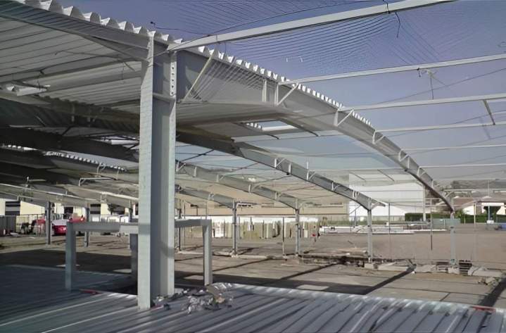 Ossature métallique bâtiment industriel Puy-de-Dôme