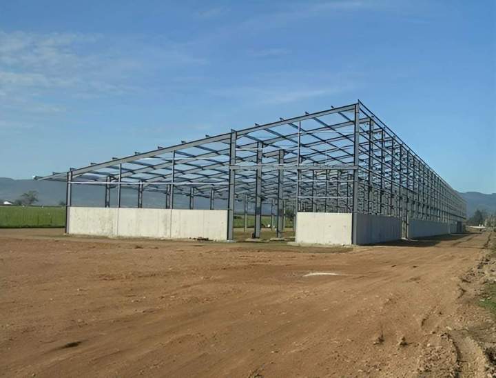 Construction ossature bâtiment agricole Puy-de-Dôme